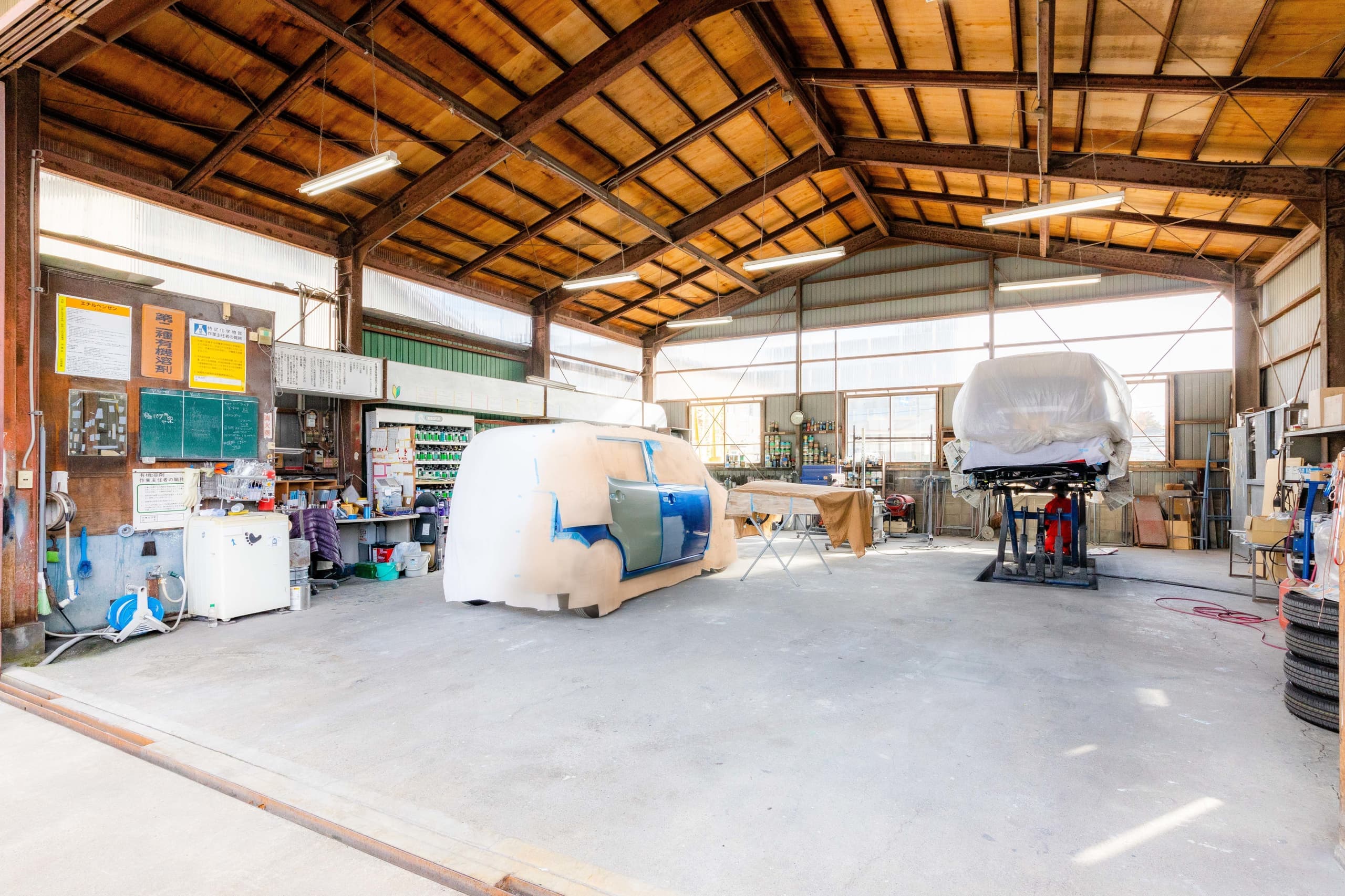 新潟県上越市自動車鈑金、自動車整備、自動車修理、東亜自動車工業、専用塗装ブース完備